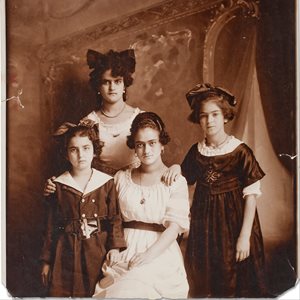 Frida Khalo Family Facts