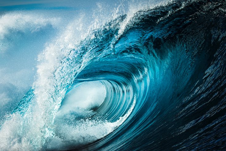 how far can ocean waves travel